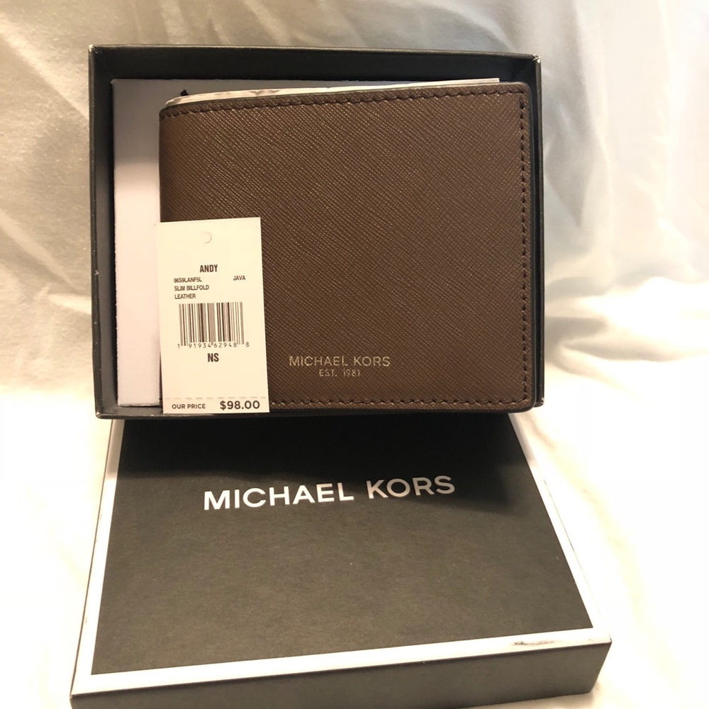 NWT Michael Kors Leather Wallet